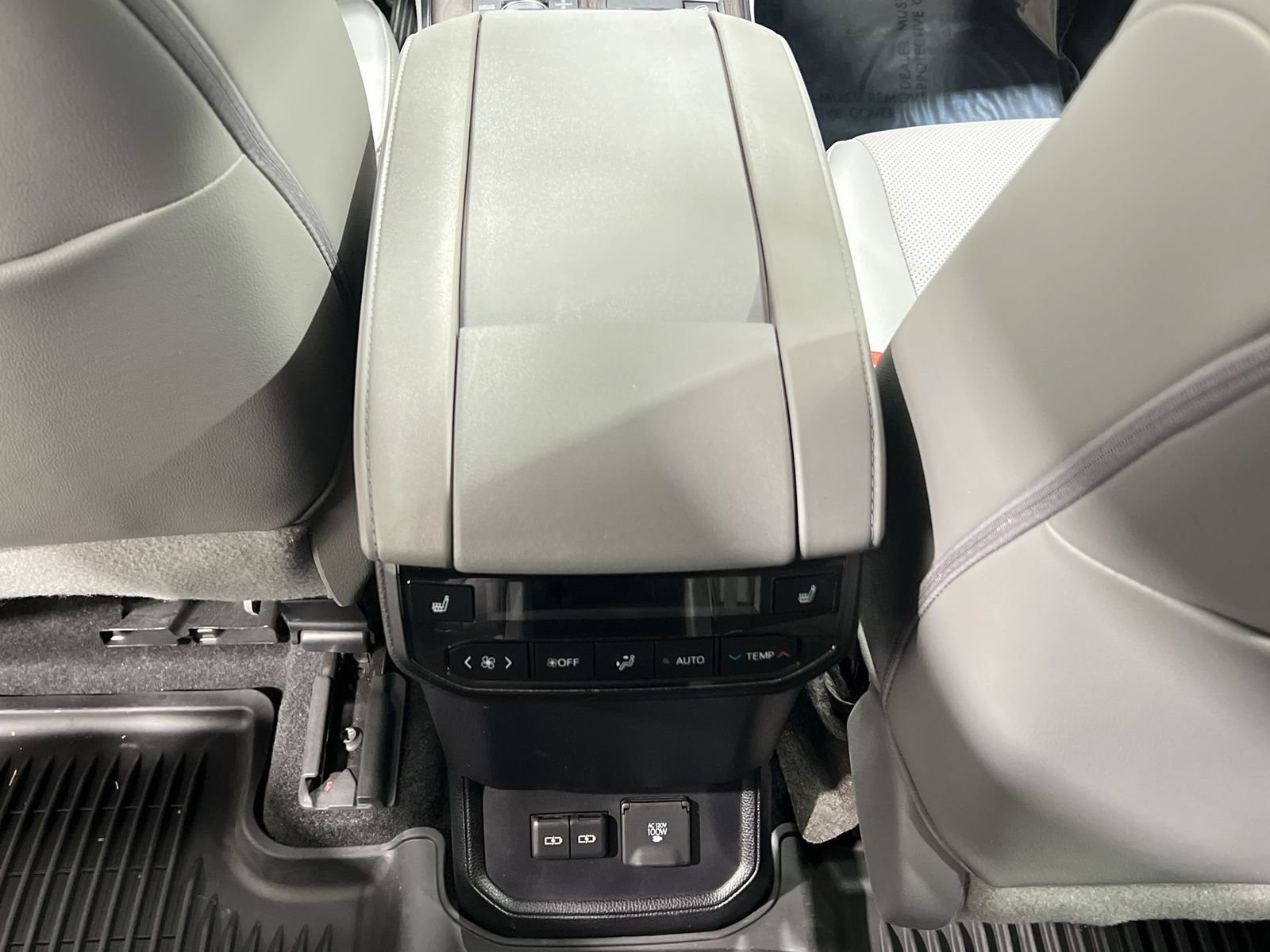 Used 2023 Toyota Highlander Platinum image 20