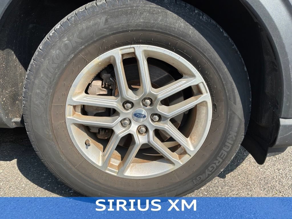 Used 2025 Ford Explorer Active AWD/4WD image 15