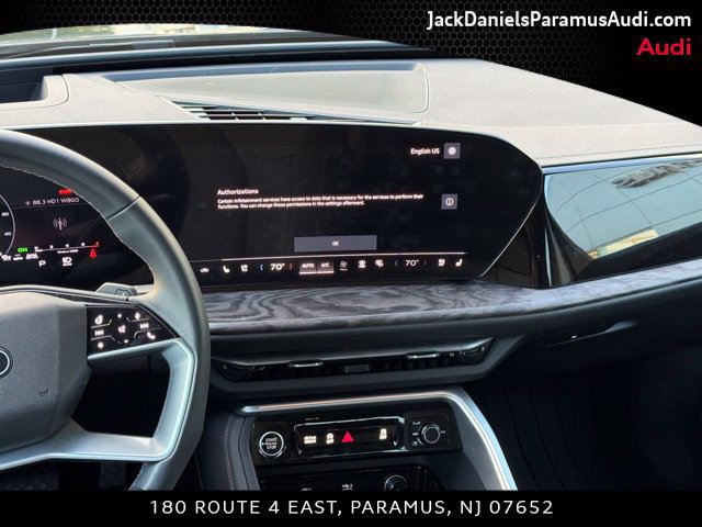 Certified 2025 Audi Q5 Premium Plus w/ Premium Plus AWD/4WD image 9