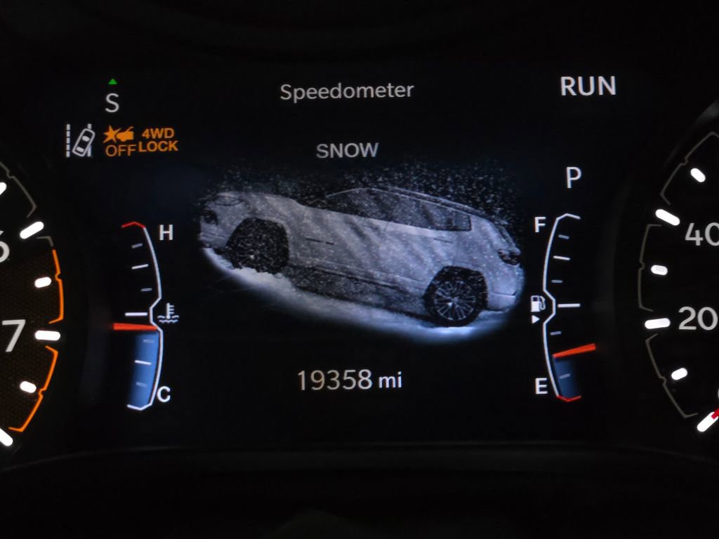 Used 2024 Jeep Compass Limited image 6