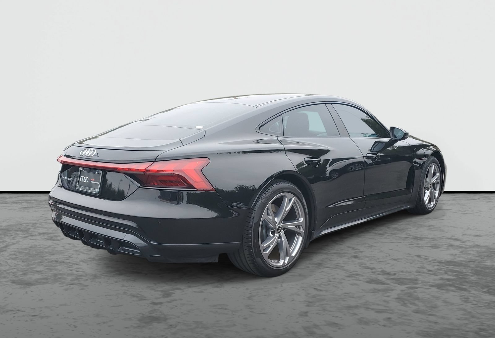 Used 2023 Audi e-tron GT Premium Plus AWD/4WD image 4