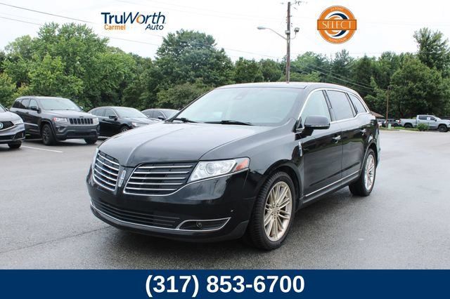 Used 2019 Lincoln MKT AWD image 1