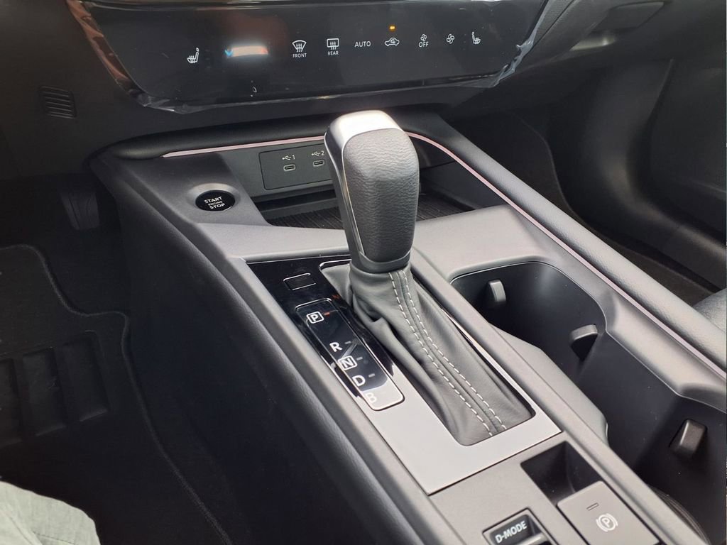 New 2026 Nissan Sentra SV w/ SV Convenience Package FWD image 18