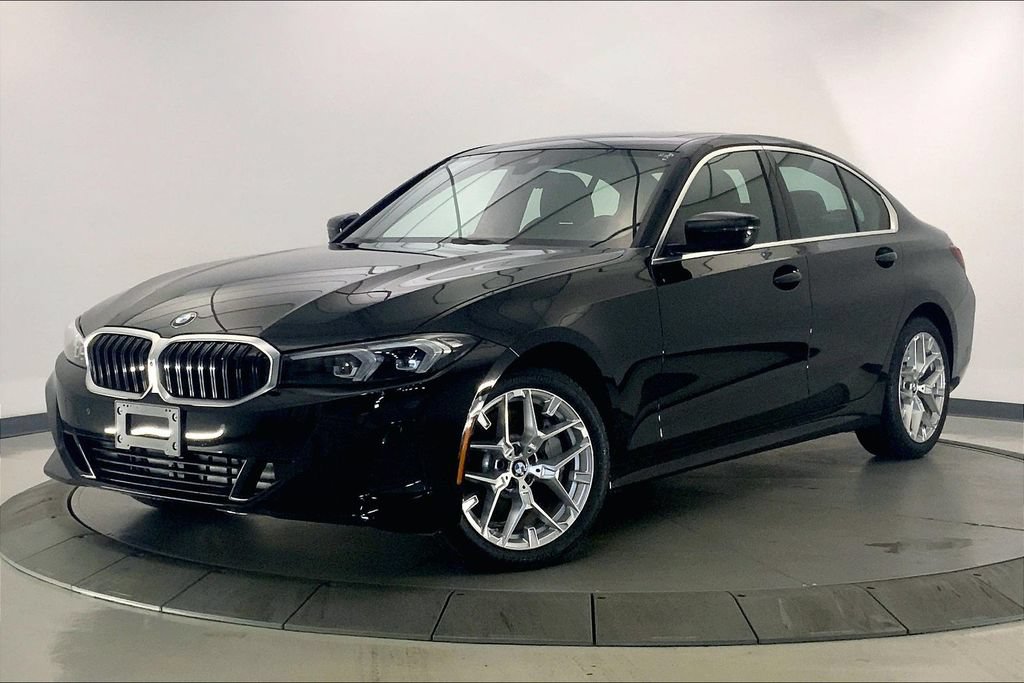 Used 2025 BMW 330i xDrive Sedan w/ Premium Package AWD/4WD image 11