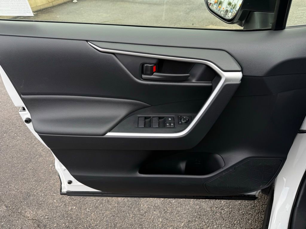 Used 2025 Toyota RAV4 LE image 19