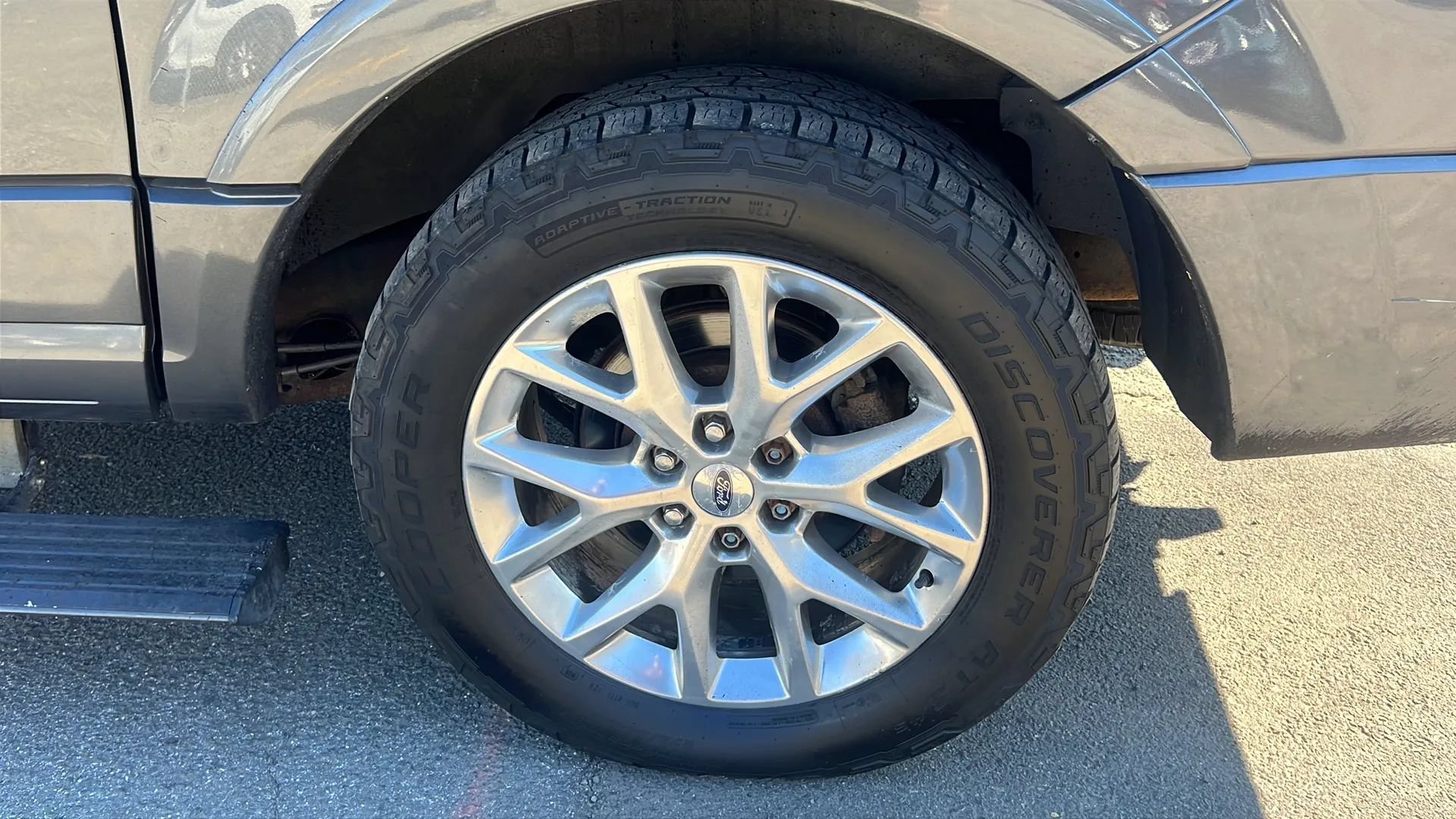 Used 2017 Ford Expedition EL Limited w/ Equipment Group 301A AWD/4WD image 10