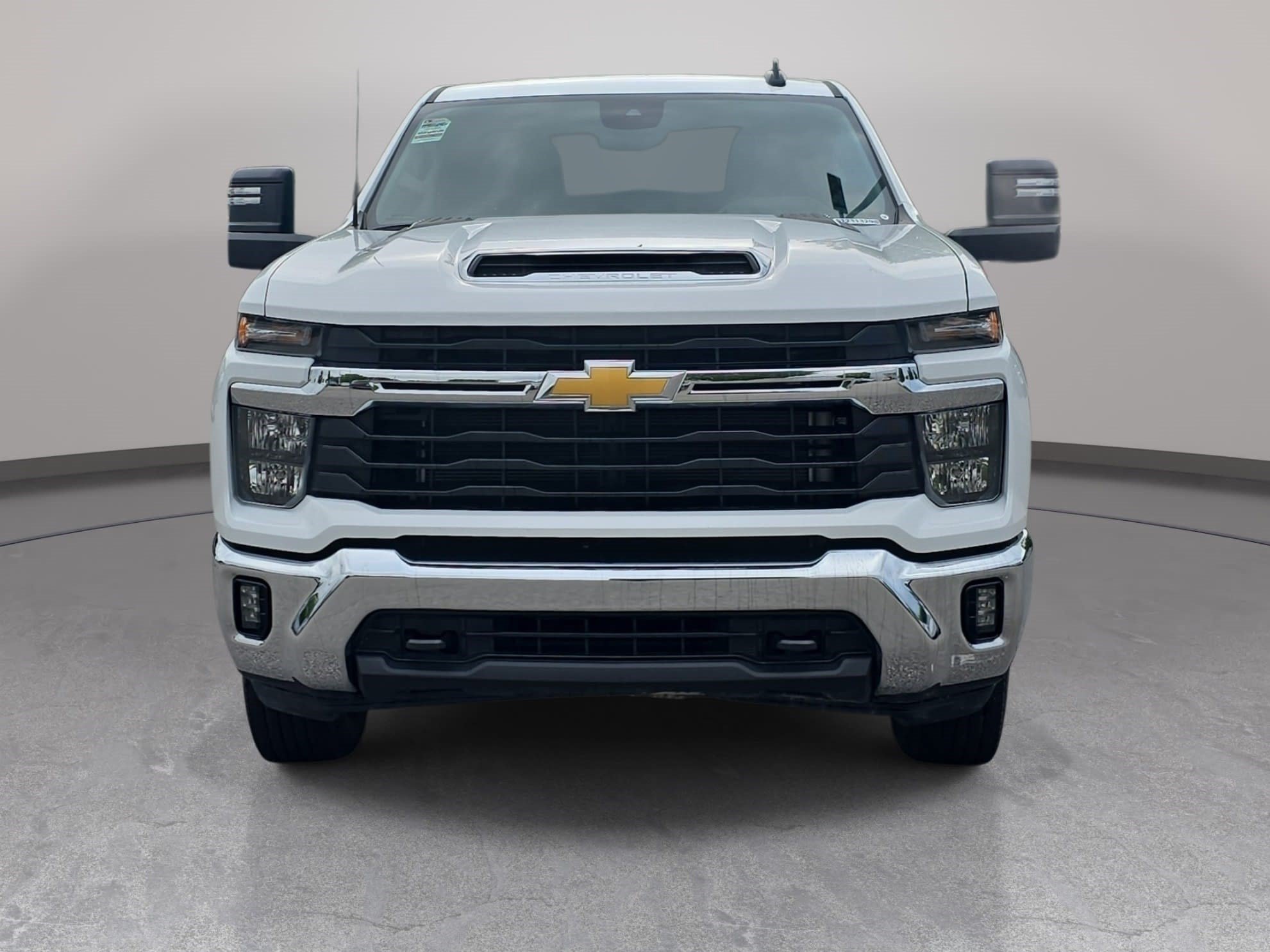 Used 2025 Chevrolet Silverado 2500 LT w/ Convenience Package AWD/4WD image 2