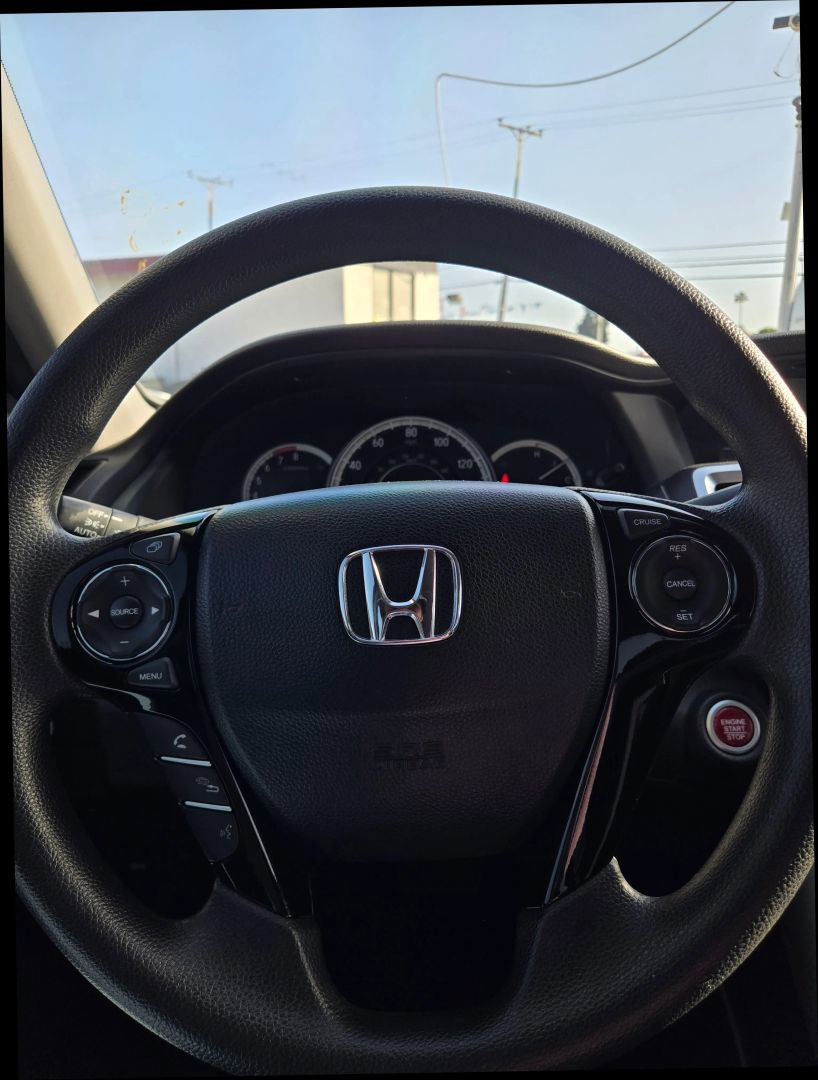 Used 2016 Honda Accord EX image 19