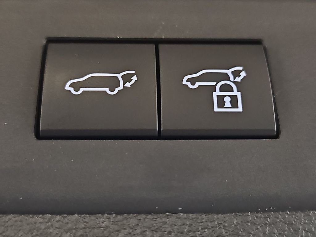 New 2026 Lexus TX 500h AWD image 16