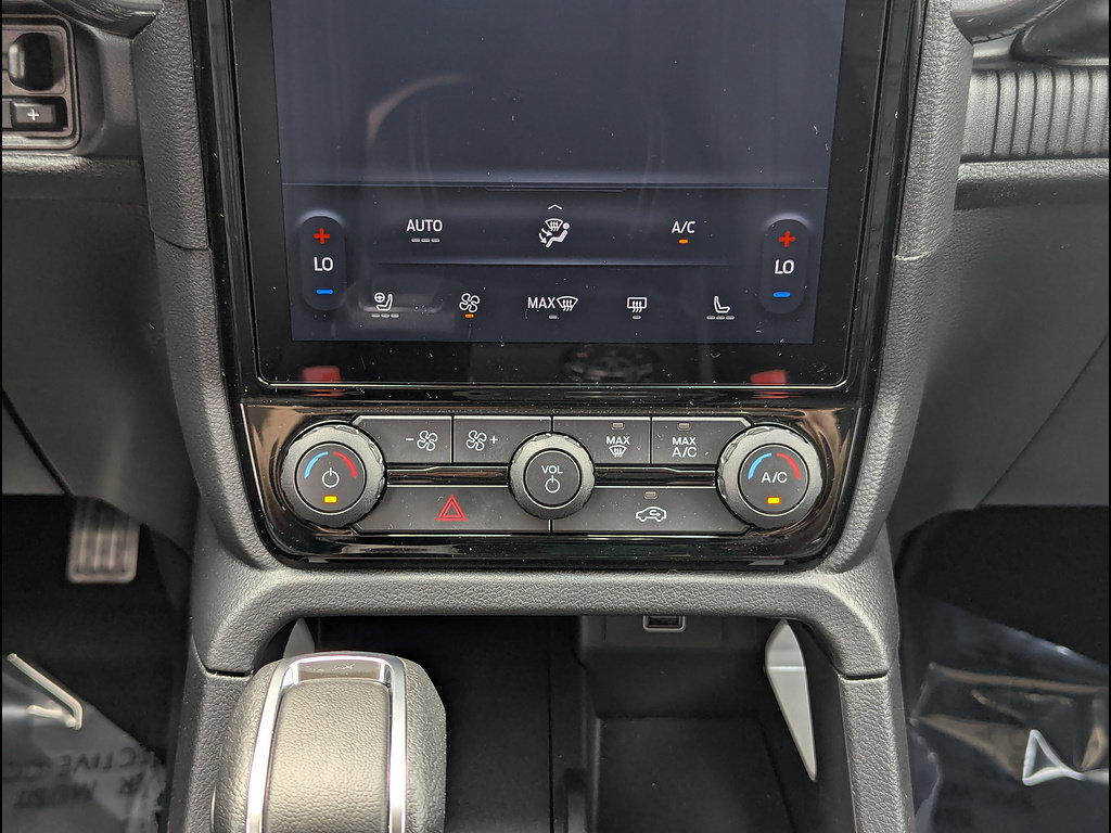 Used 2026 Ford Ranger Lariat w/ FX4 Off-Road Package AWD/4WD image 31