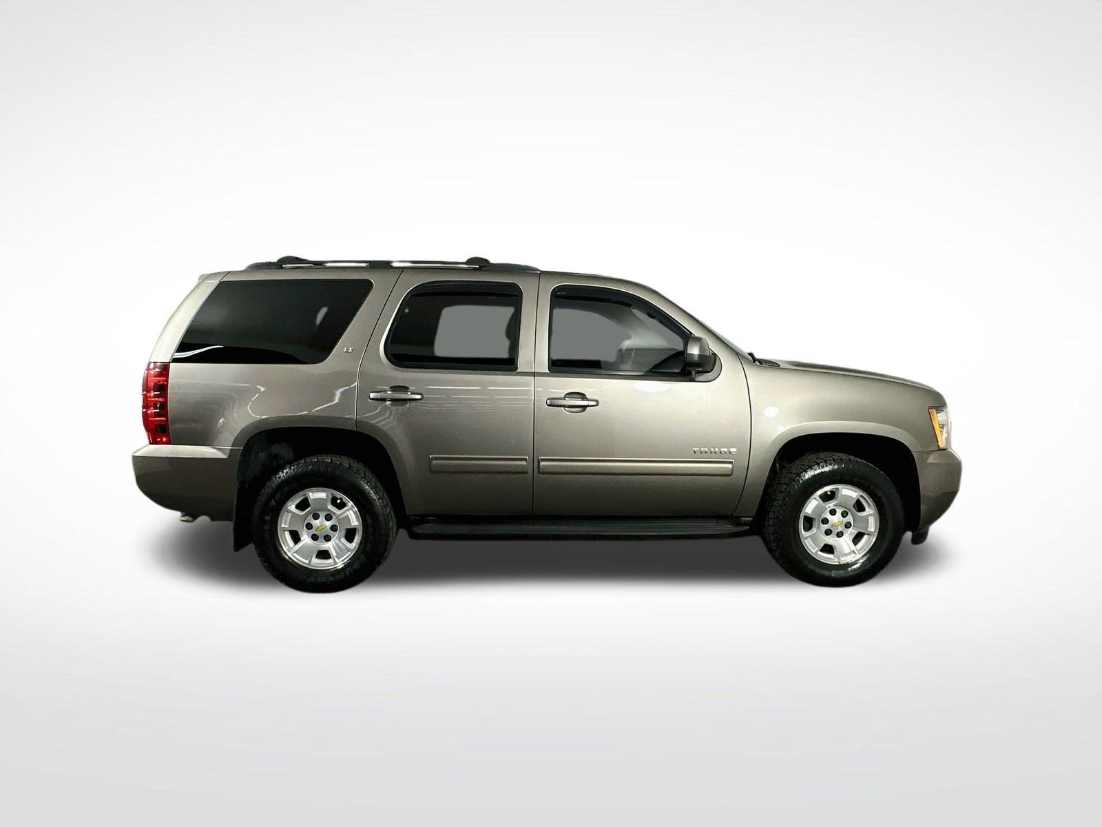Used 2013 Chevrolet Tahoe LT w/ Luxury Package AWD/4WD image 9