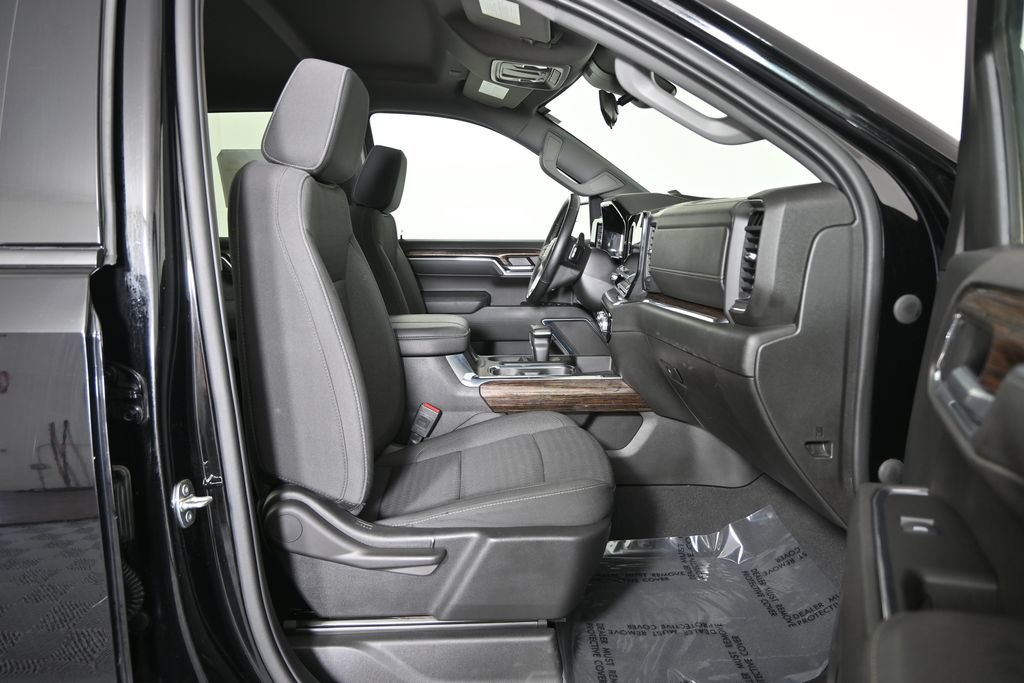 Used 2023 GMC Sierra 1500 Elevation w/ X31 Off-Road Package AWD/4WD image 14