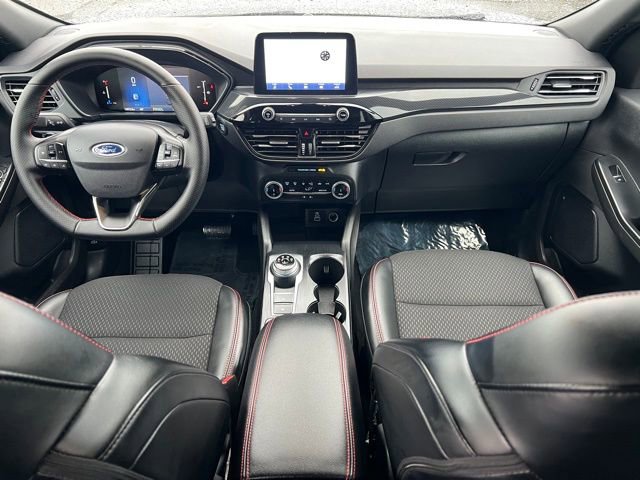 Used 2025 Ford Escape ST-Line image 15