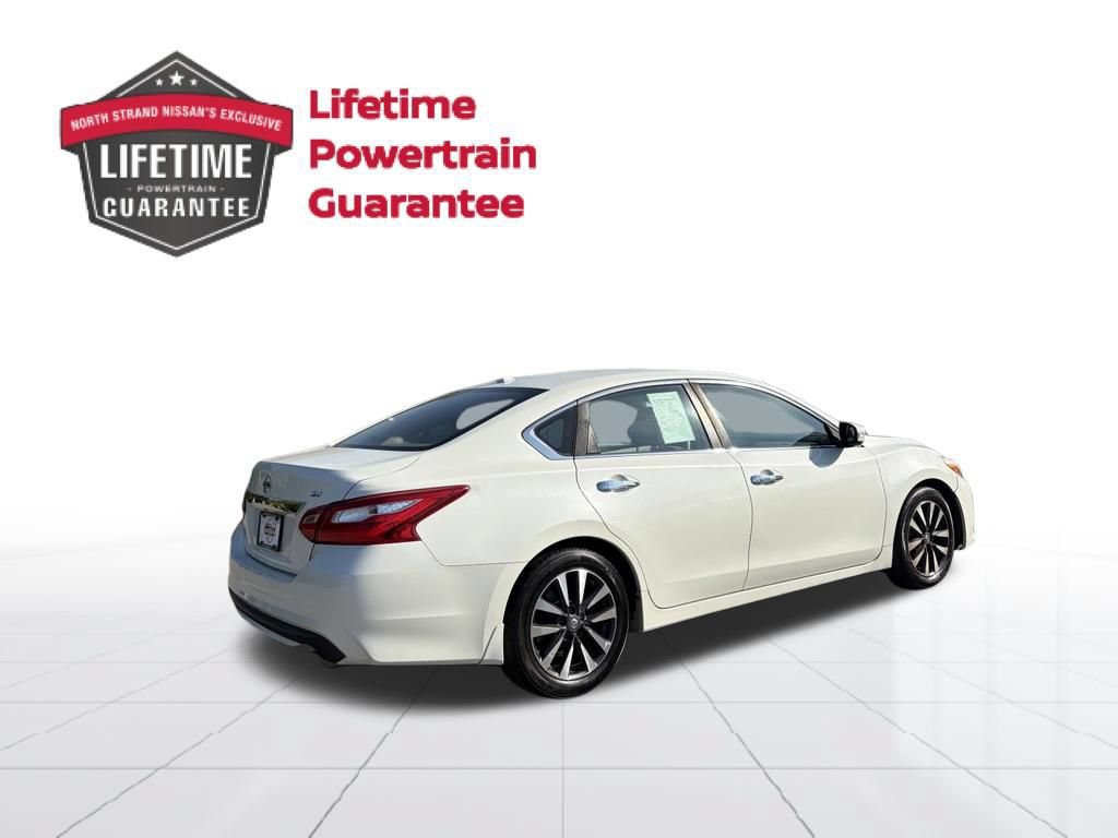Used 2016 Nissan Altima 2.5 SV w/ Convenience Package FWD image 6