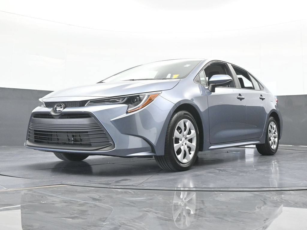 Used 2024 Toyota Corolla LE FWD image 46