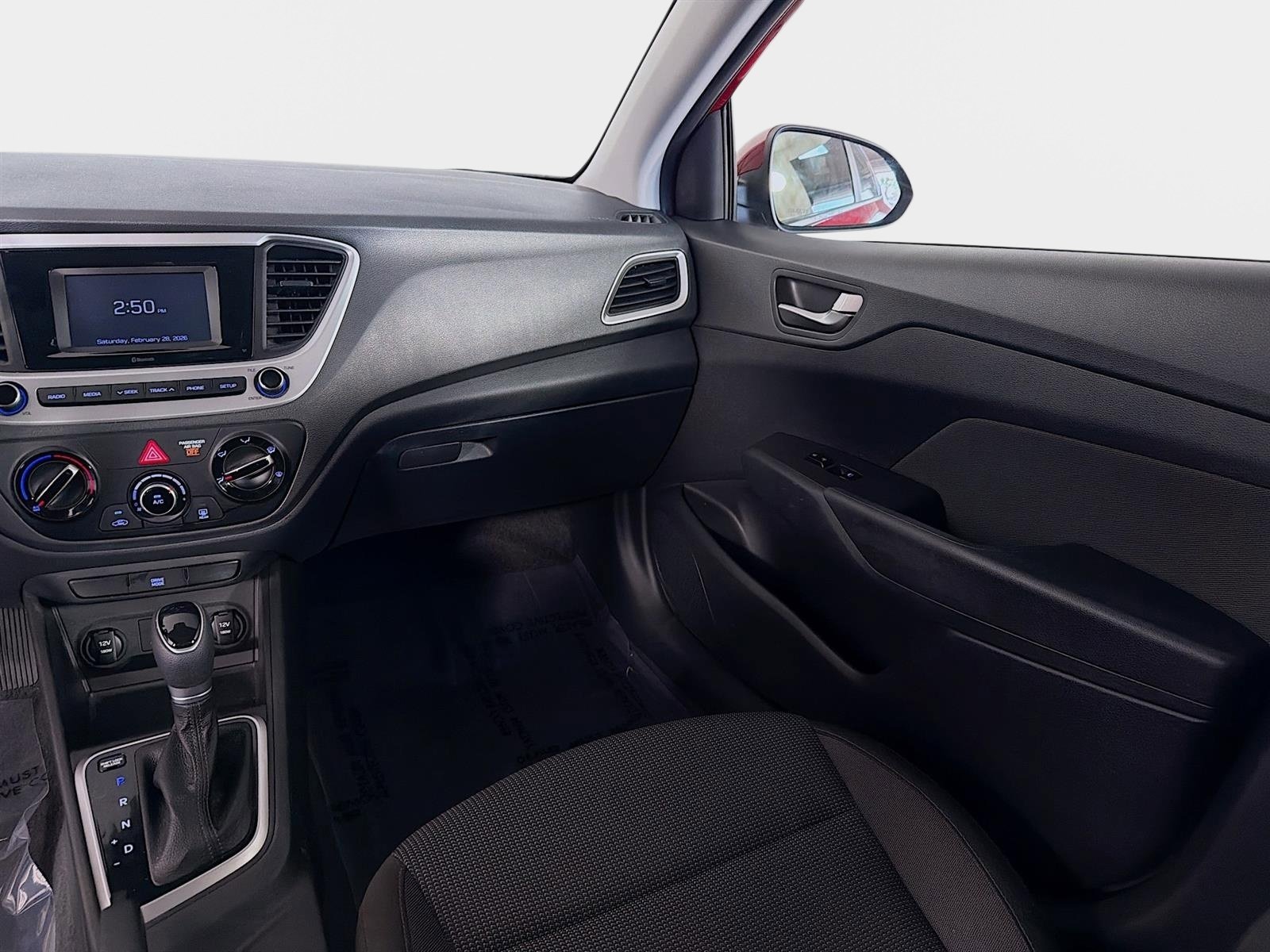 Certified 2022 Hyundai Accent SE image 22