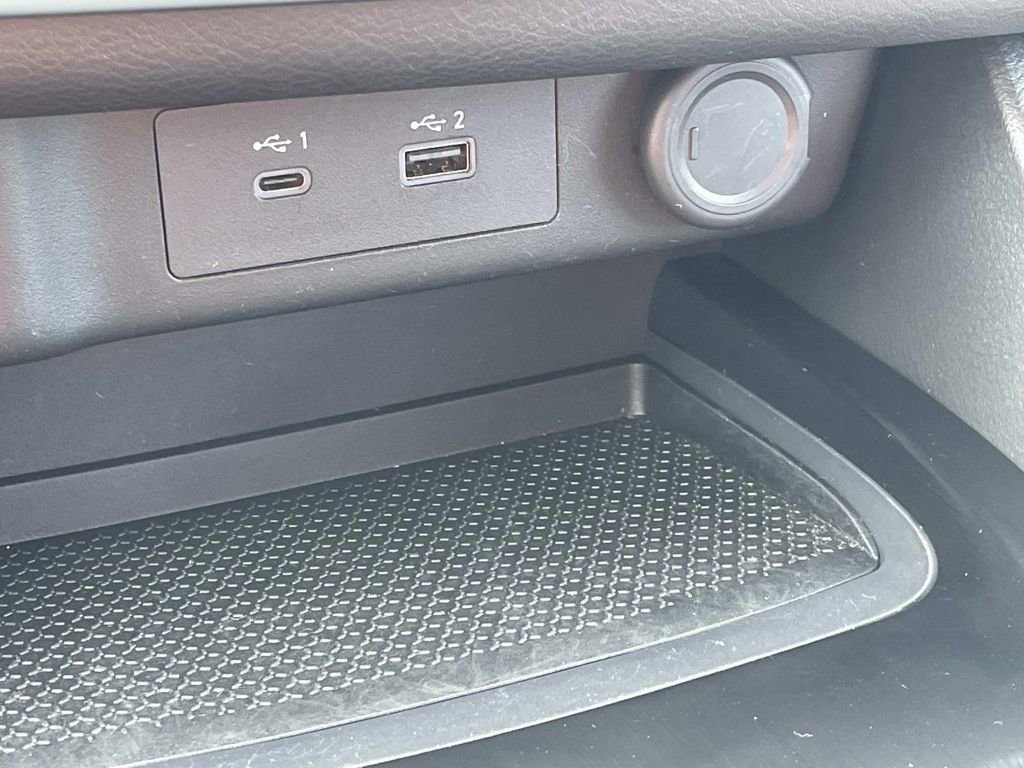 Used 2023 Nissan Rogue SV image 20