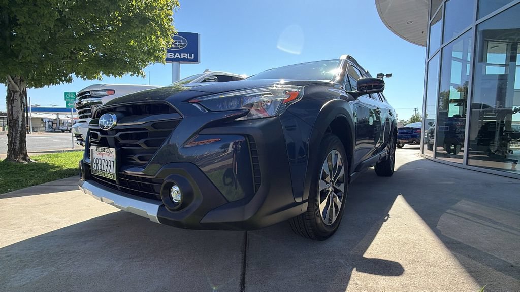 Used 2025 Subaru Outback Limited XT AWD/4WD image 9