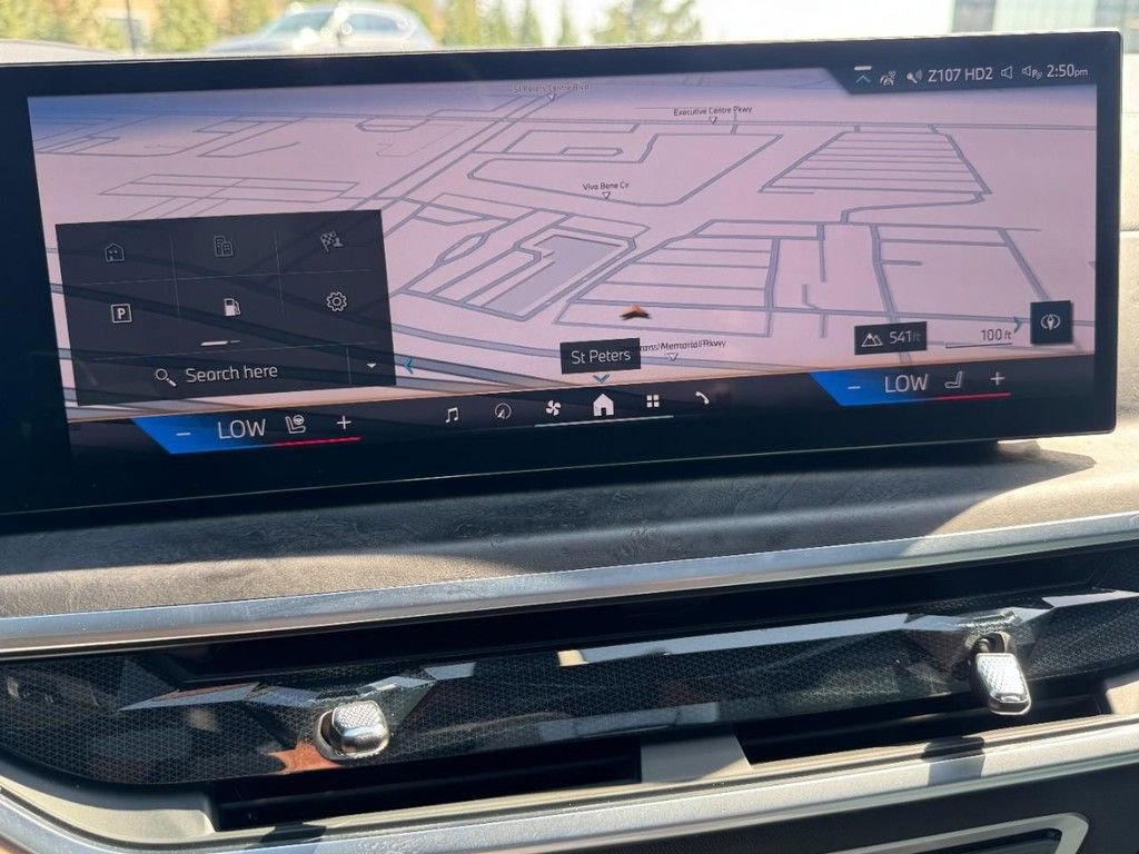 Used 2025 BMW X5 xDrive40i w/ Premium Package image 22