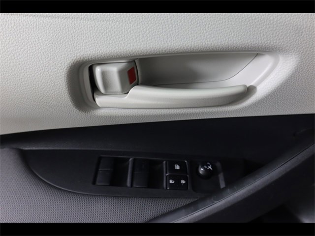 Used 2023 Toyota Corolla LE image 18