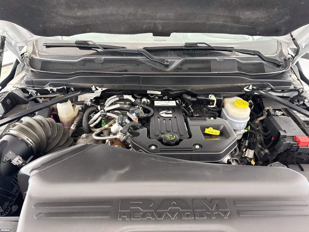 Used 2025 RAM 2500 Laramie AWD/4WD image 31