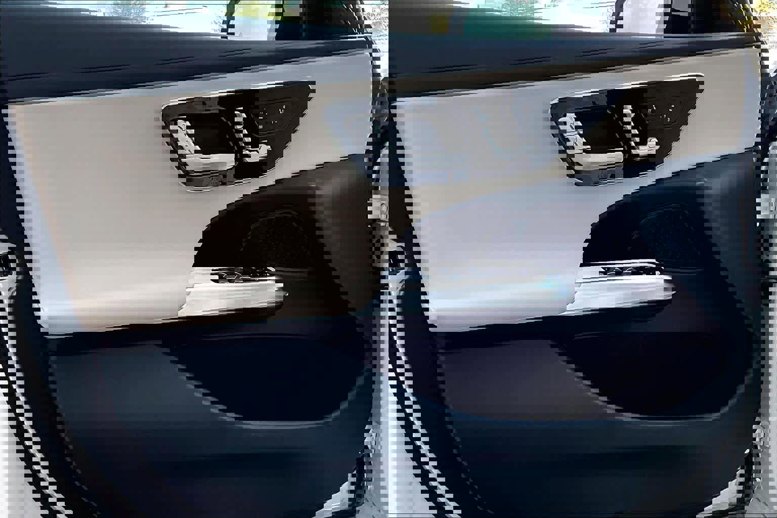 New 2025 Mercedes-Benz E 350 E 350 image 9