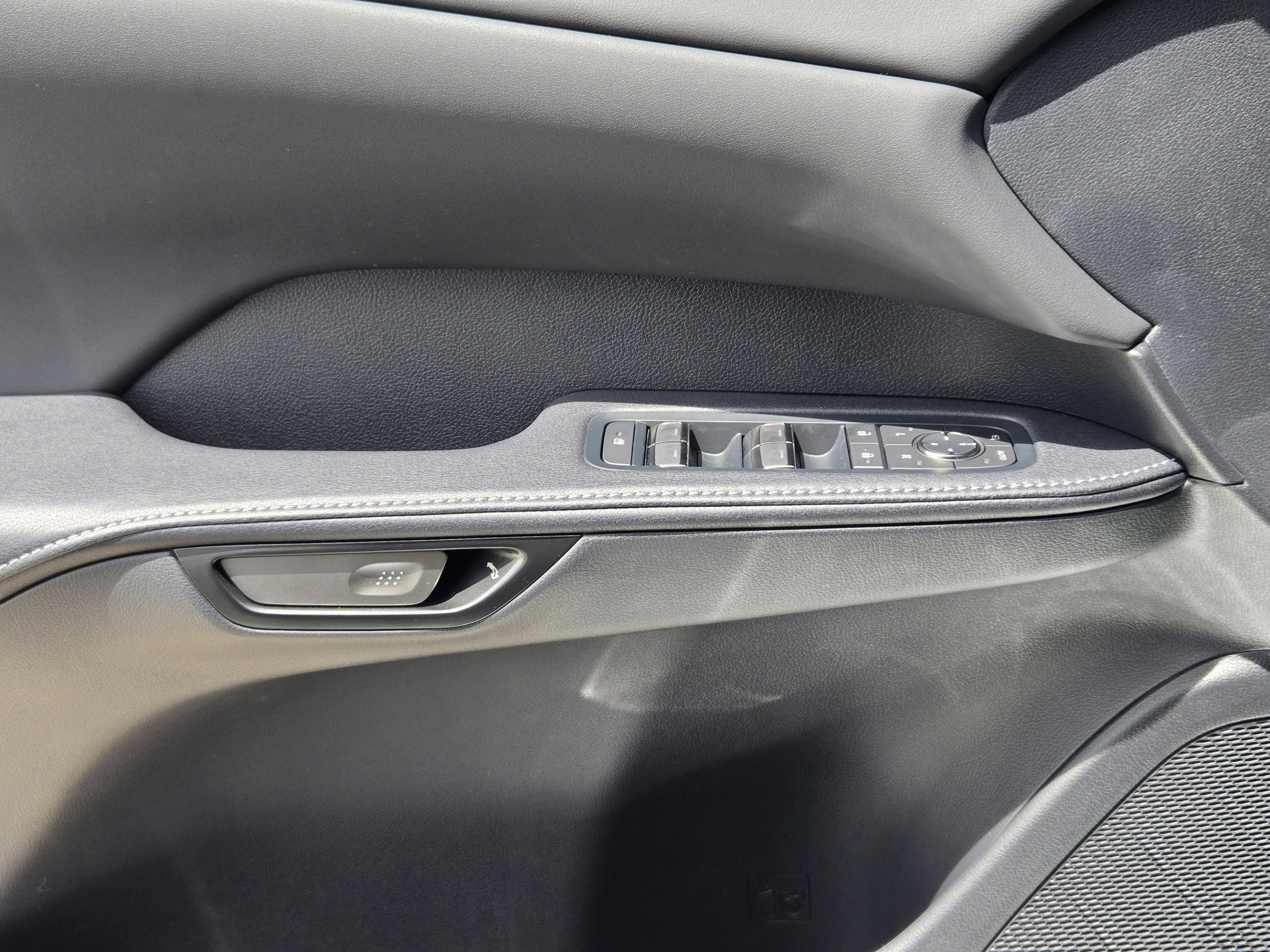 New 2026 Lexus RX 350h AWD/4WD image 12