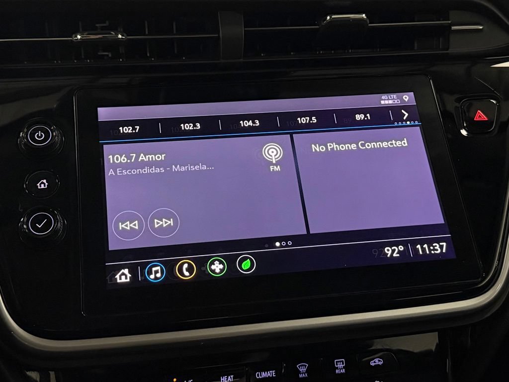 Used 2022 Chevrolet Bolt EUV LT w/ Convenience Package FWD image 18