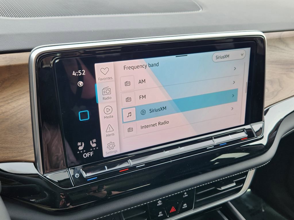 New 2026 Volkswagen Atlas SE image 8