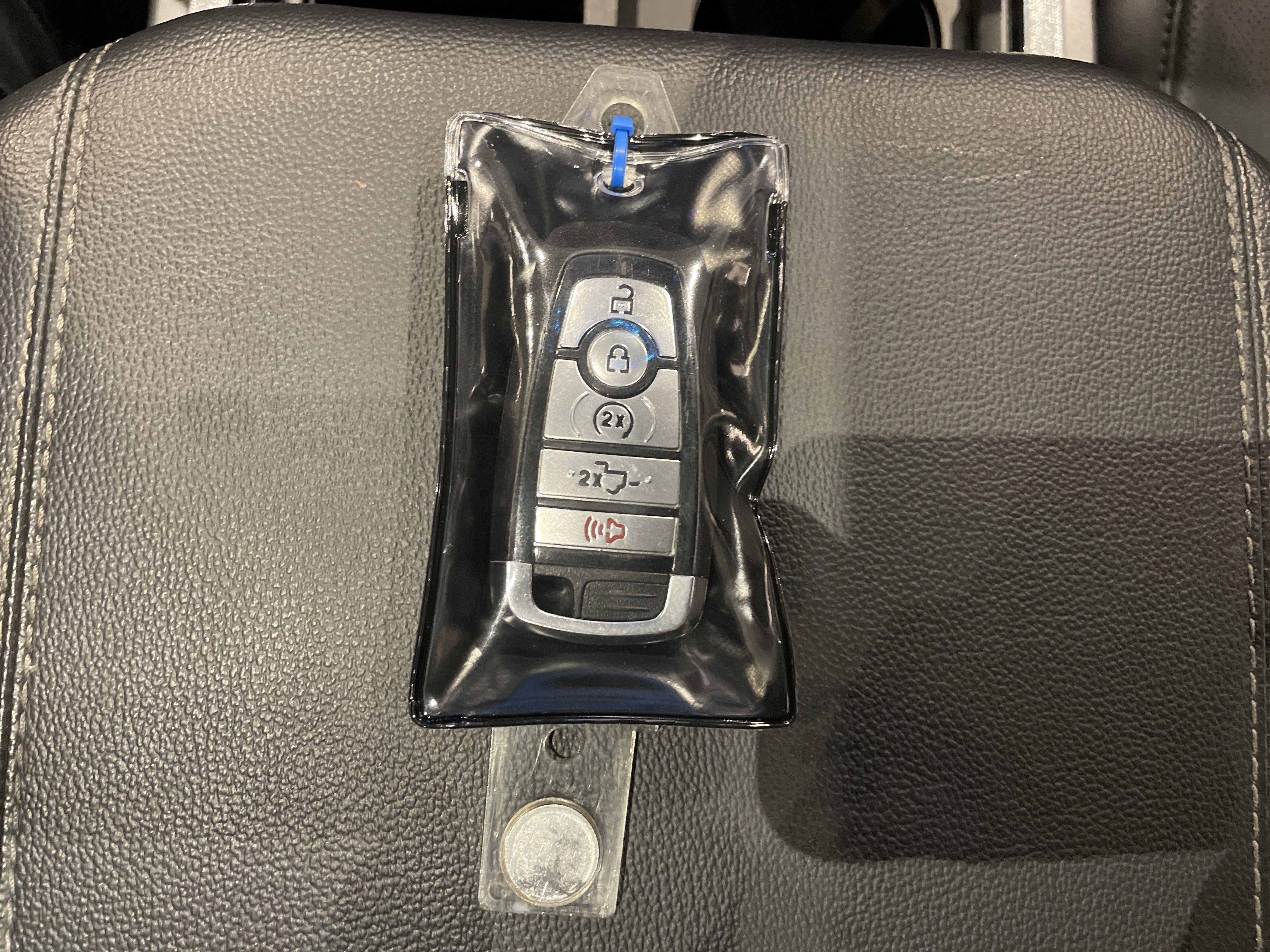 Used 2025 Ford F250 Lariat w/ Lariat Ultimate Package image 42