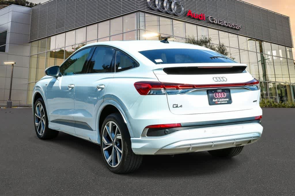 Used 2023 Audi Q4 e-tron Premium w/ Convenience Package AWD/4WD image 4