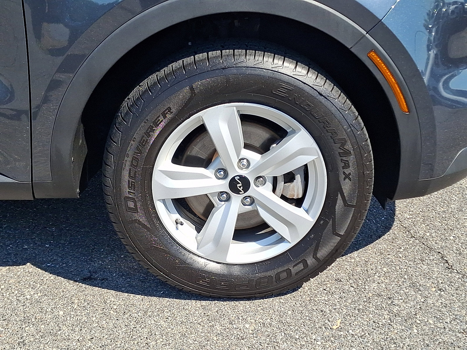 Used 2022 Kia Sorento LX AWD/4WD image 8