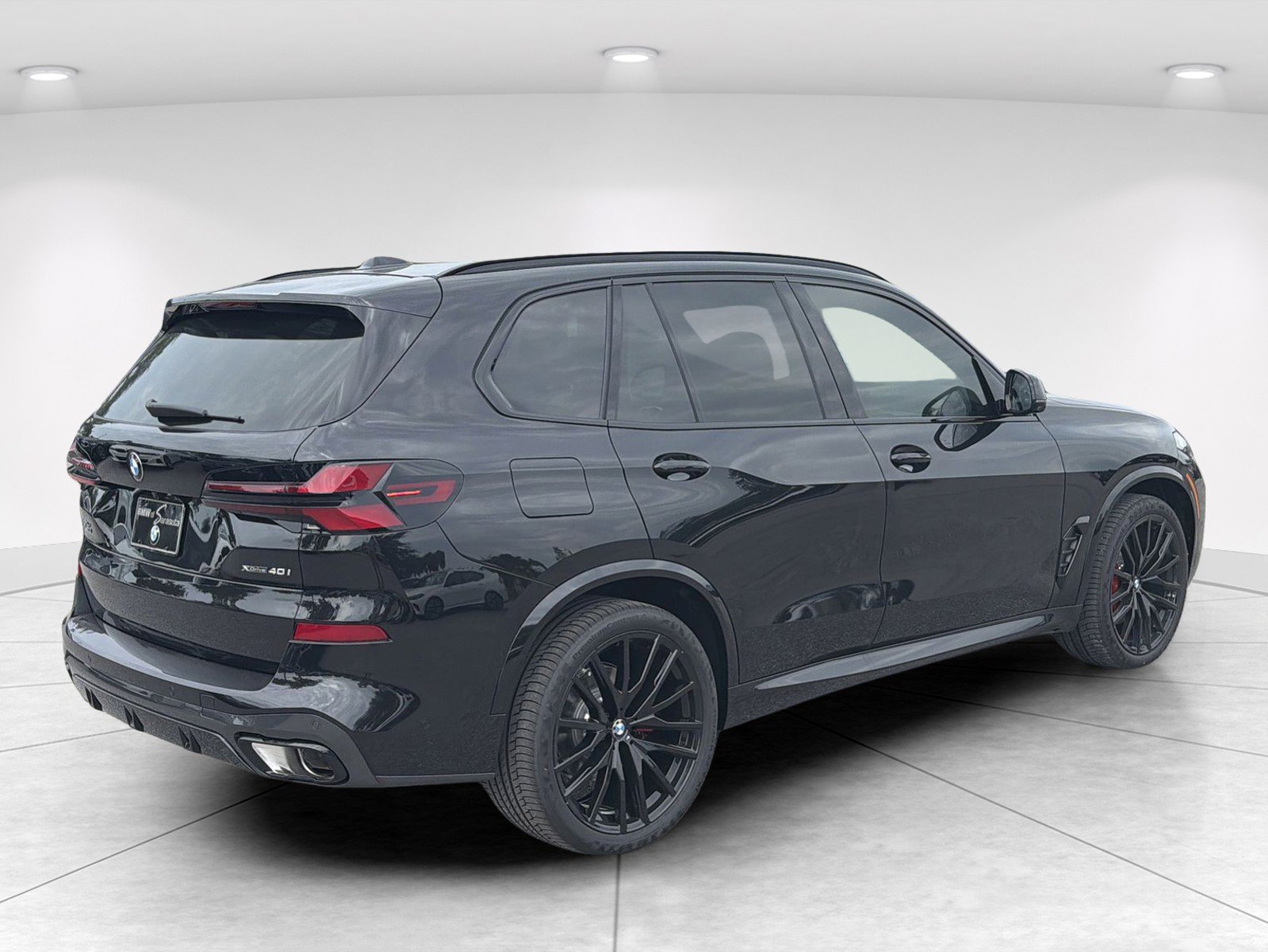 New 2026 BMW X5 xDrive40i w/ M Sport Package AWD/4WD image 4