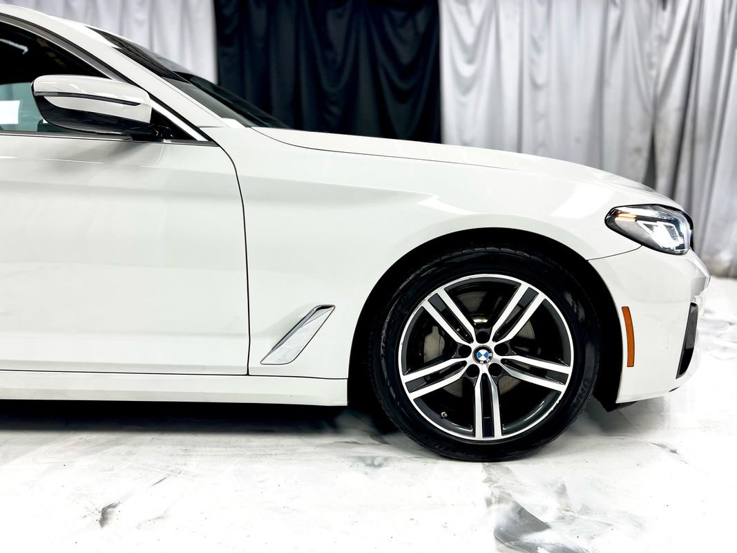 Used 2021 BMW 530i xDrive w/ Convenience Package image 13