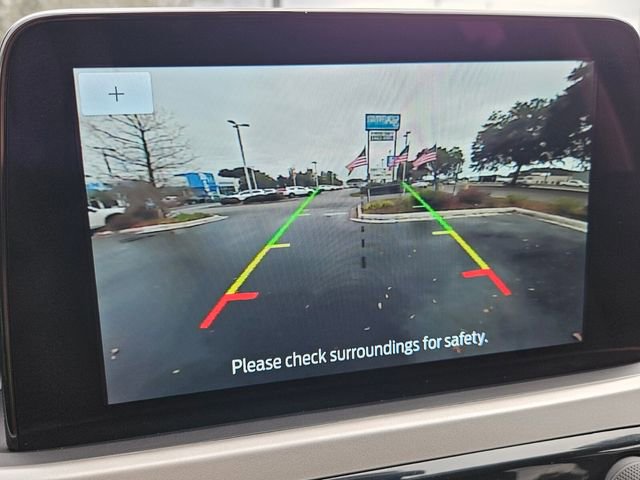 Used 2022 Ford Escape SE w/ Cold Weather Package image 18