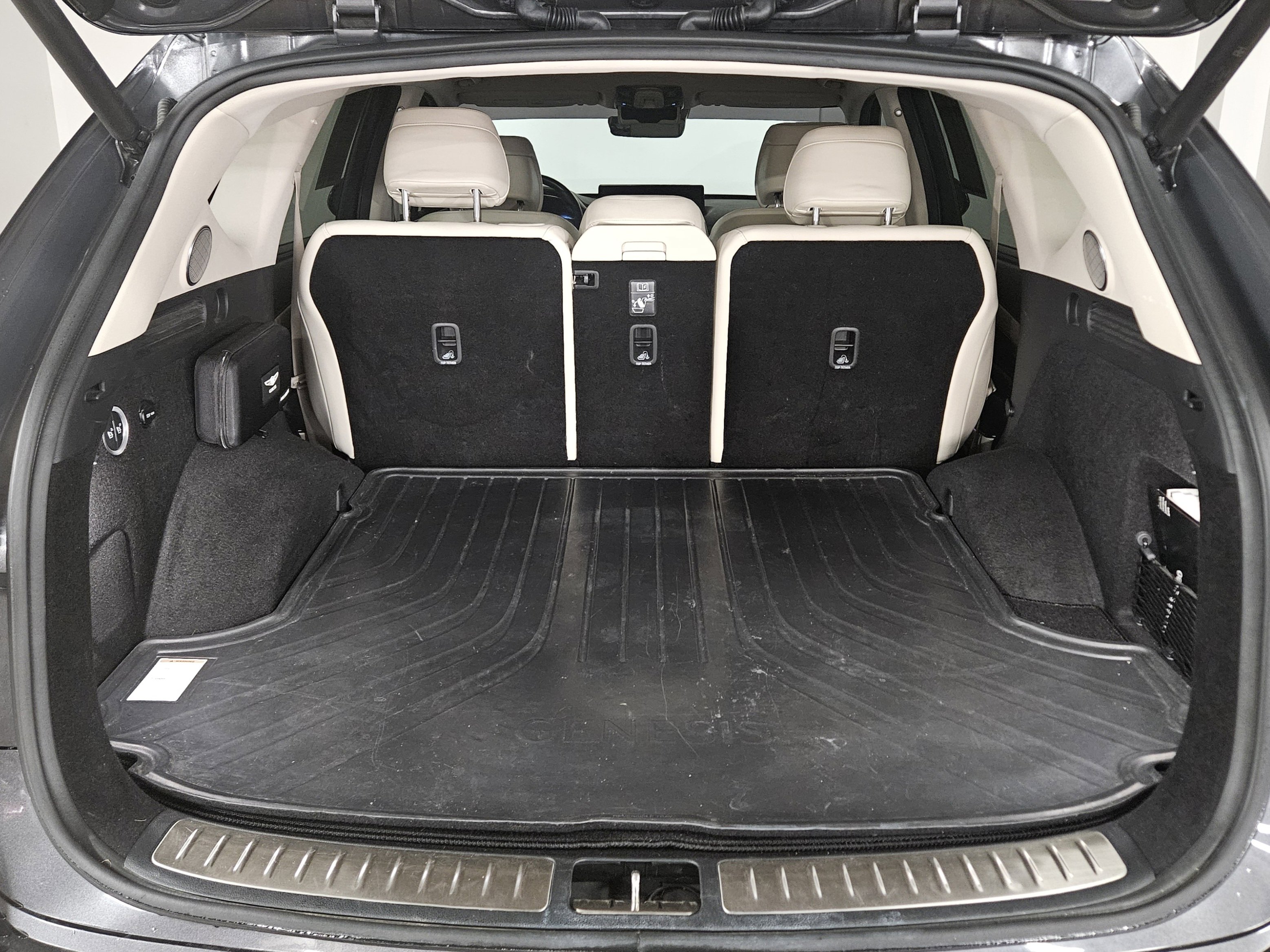 Used 2021 Genesis GV80 3.5T w/ Advanced Package 06 image 17