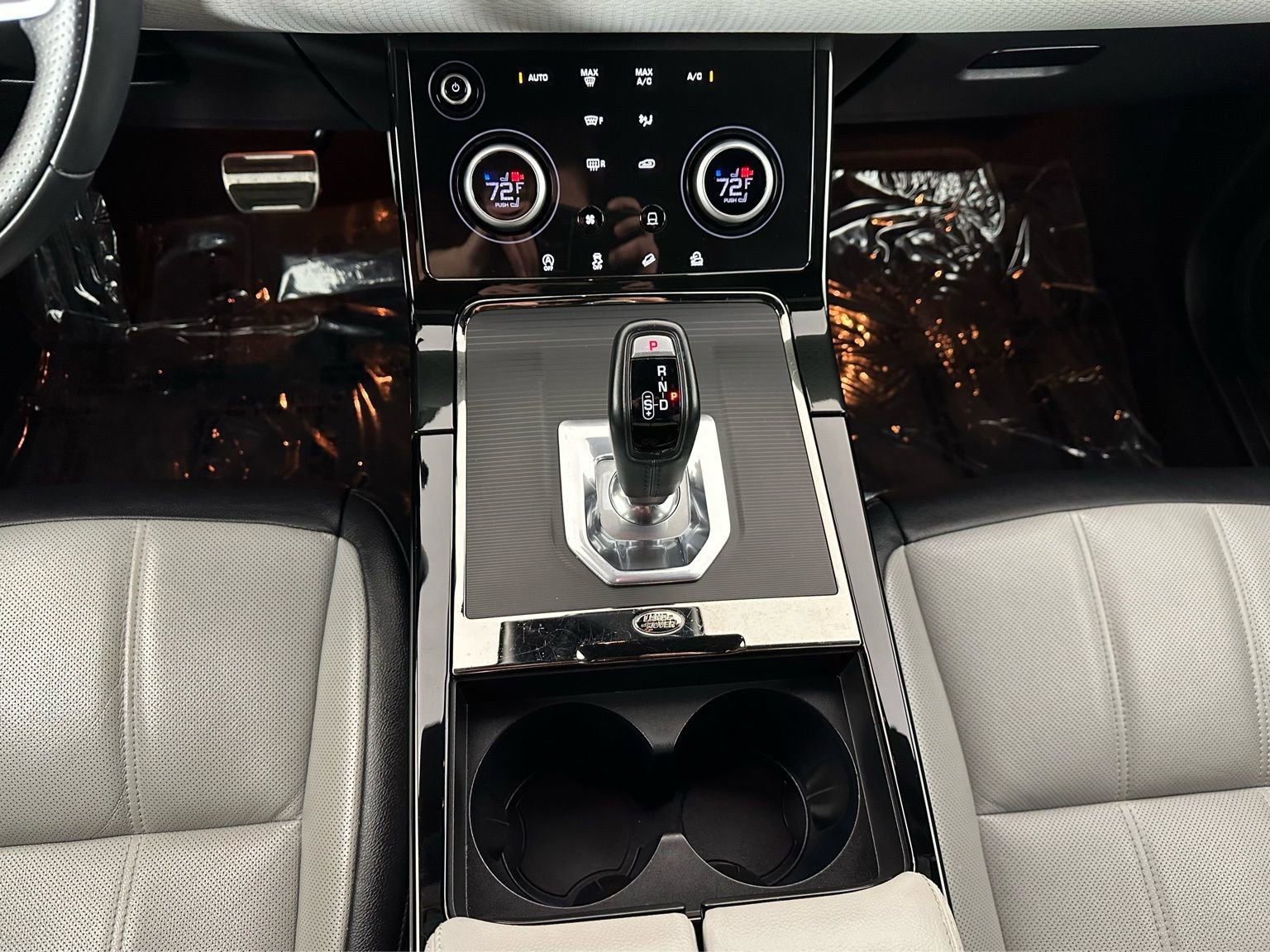 Used 2023 Land Rover Range Rover Evoque R-Dynamic S image 16