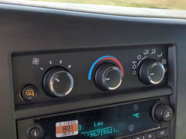 New 2025 Chevrolet Express 2500 Work Van w/ Driver Convenience Package image 17