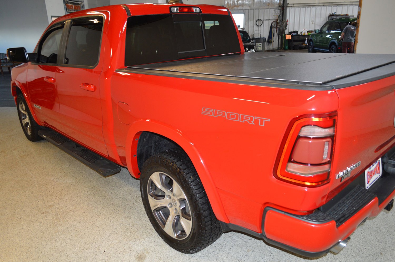 Used 2019 RAM 1500 Laramie w/ Sport Appearance Package image 5