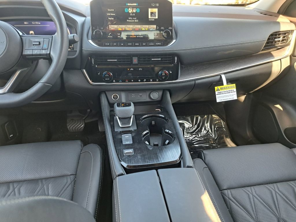 Used 2023 Nissan Rogue Platinum w/ Platinum Premium Package image 24