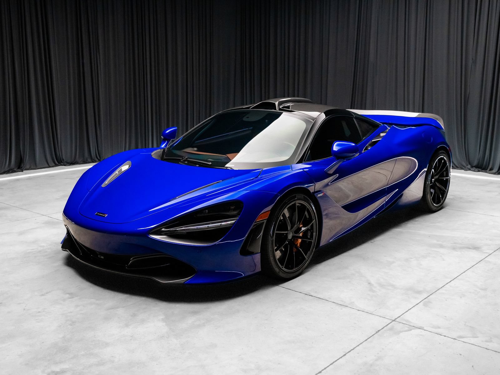 Used 2018 McLaren 720S Luxury RWD image 5