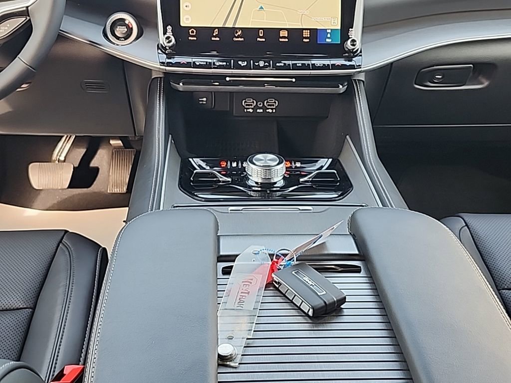 New 2026 Jeep Grand Wagoneer Limited AWD/4WD image 4