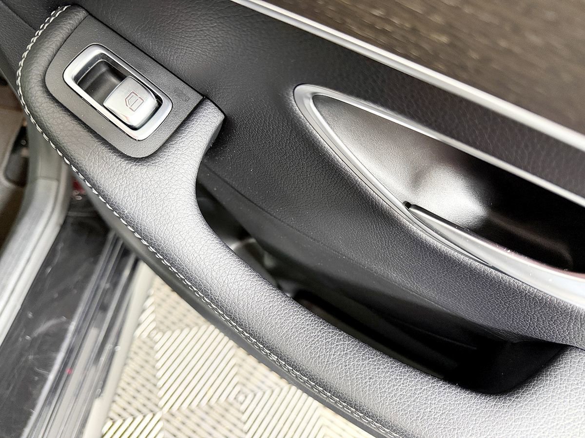 Used 2019 Mercedes-Benz C 300 4MATIC Coupe image 42