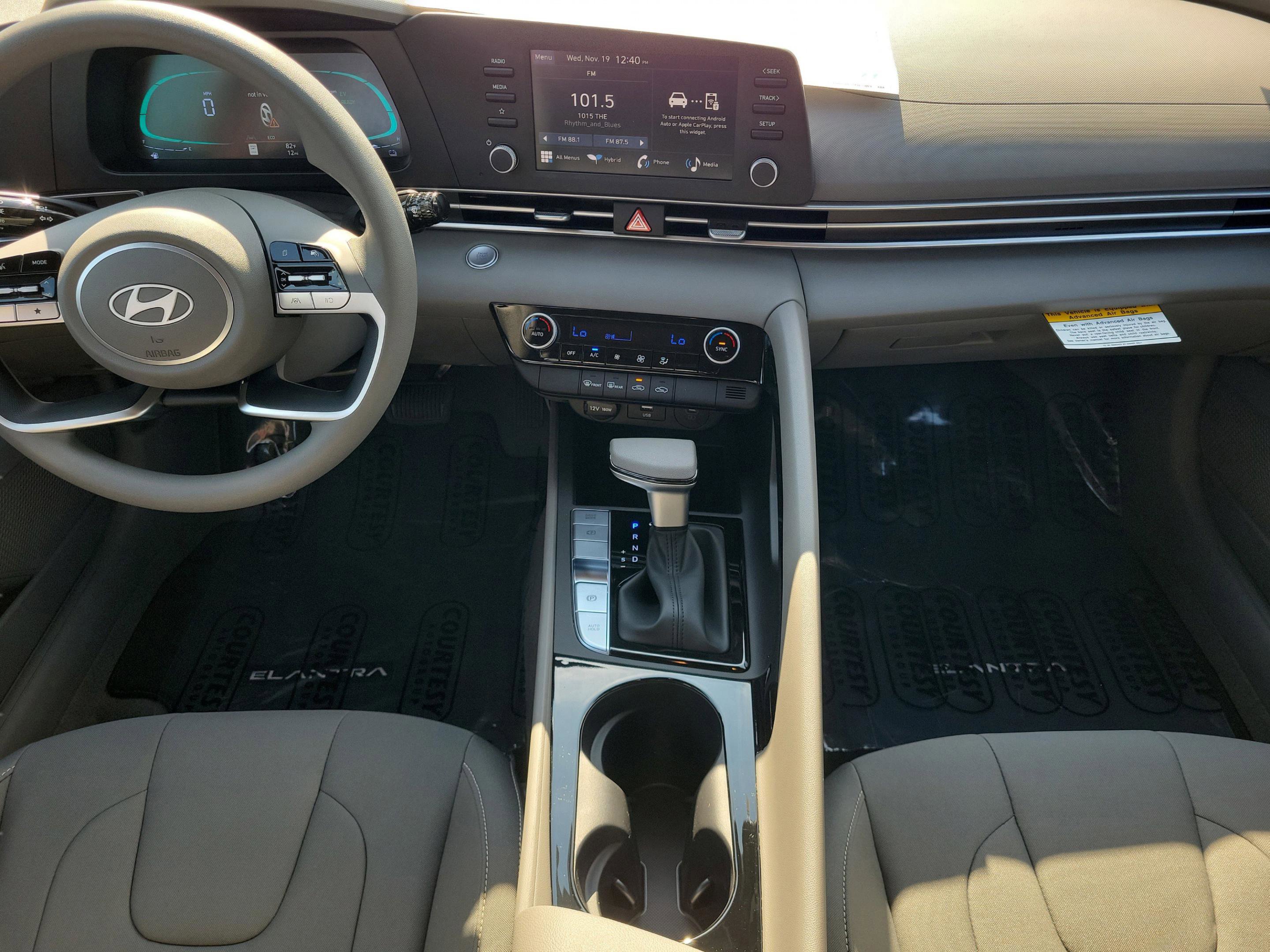 New 2026 Hyundai Elantra Blue image 13