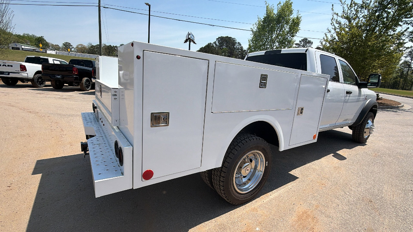 New 2026 RAM 4500 Tradesman w/ Chrome Appearance Group AWD/4WD image 8