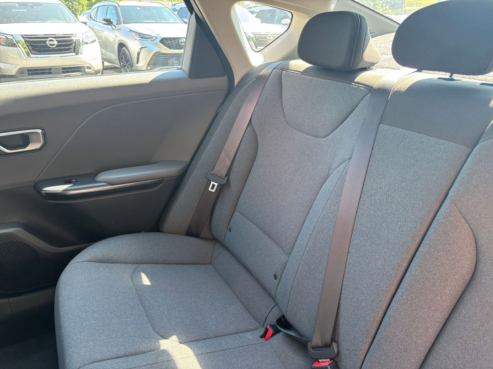 Used 2025 Kia K4 FWD image 38