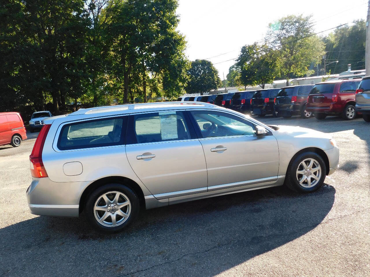 Used 2010 Volvo V70 image 8