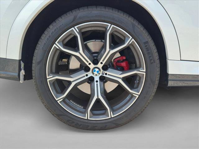 Used 2022 BMW X6 xDrive40i w/ M Sport Package AWD/4WD image 21