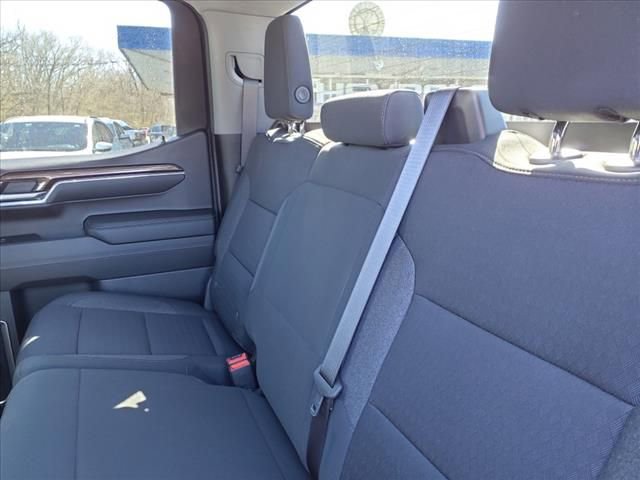 Used 2024 Chevrolet Silverado 1500 RST image 11