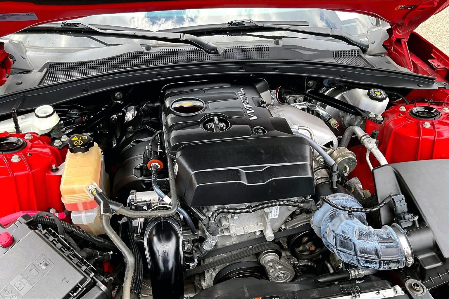 Used 2023 Chevrolet Camaro LT RWD image 33